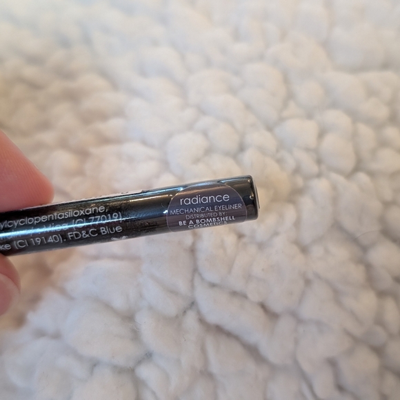 Be a bombshell eyeliner NWT - Picture 4 of 5